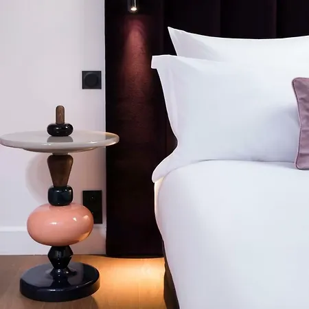 Hotel Cardinal Centre 3*